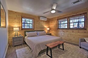 Deck, Games & Fire Pit: Modern Pine Cabin!