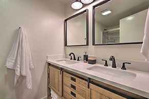 Deck, Games & Fire Pit: Modern Pine Cabin!