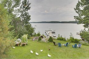 Cozy 1930s-style Waterfront Maine Cabin w/ Dock!