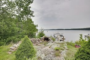 Cozy 1930s-style Waterfront Maine Cabin w/ Dock!