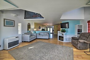 Sun-soaked Coastal Cottage w/ Deck + Walk to Beach