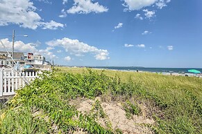 Sun-soaked Coastal Cottage w/ Deck + Walk to Beach