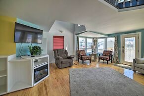 Sun-soaked Coastal Cottage w/ Deck + Walk to Beach