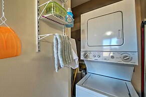 Condo on Golf Course: 2 Mi to Grindstone Lake!