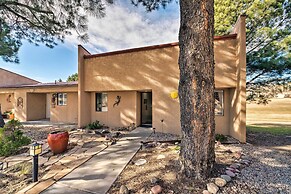 Condo on Golf Course: 2 Mi to Grindstone Lake!