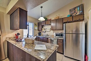 Condo on Golf Course: 2 Mi to Grindstone Lake!