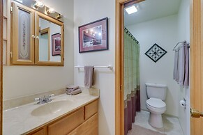 Bigfork Village Retreat - 1 Mi to Flathead Lake!