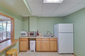 Bigfork Village Retreat - 1 Mi to Flathead Lake!