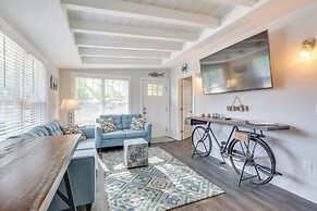 Modern Oak Island Escape: 1 Mile to Long Beach!