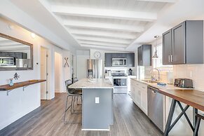 Modern Oak Island Escape: 1 Mile to Long Beach!