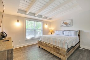 Modern Oak Island Escape: 1 Mile to Long Beach!