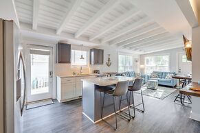 Modern Oak Island Escape: 1 Mile to Long Beach!
