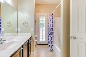 Heated Pool & Fire Pit: Family Home in Chandler