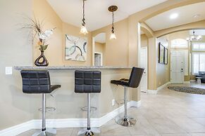 Heated Pool & Fire Pit: Family Home in Chandler