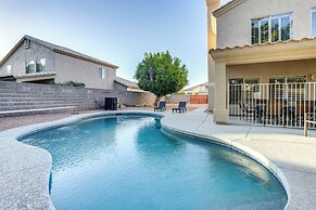Heated Pool & Fire Pit: Family Home in Chandler