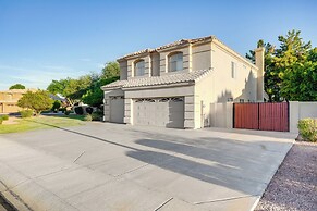 Heated Pool & Fire Pit: Family Home in Chandler