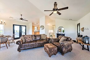 Fireplace, Deck & Grill: Show Low Haven