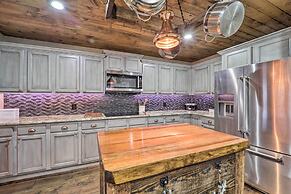 Luxe Beech Mtn Cabin w/ Hot Tub: 2 Mi to Skiing!