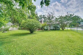 Oak Ridge Retreat w/ Porch < 1 Mi to Downtown