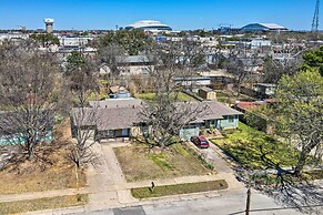 1 Mi to At&t Stadium: Downtown Arlington Home