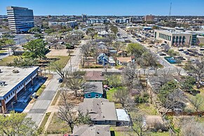 1 Mi to At&t Stadium: Downtown Arlington Home