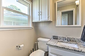 1 Mi to At&t Stadium: Downtown Arlington Home