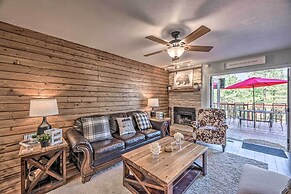 Updated Ruidoso Mountain Escape w/ Deck & Balcony!