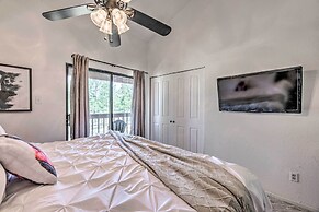 Updated Ruidoso Mountain Escape w/ Deck & Balcony!