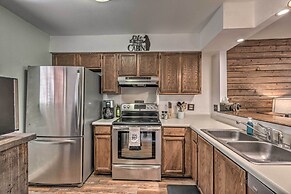 Updated Ruidoso Mountain Escape w/ Deck & Balcony!