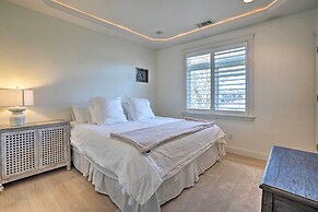 Luxe Getaway w/ Riverfront Views in Grants Pass!