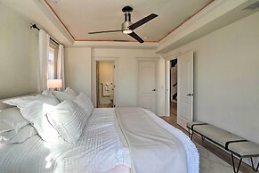 Luxe Getaway w/ Riverfront Views in Grants Pass!