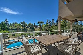 Luxe Getaway w/ Riverfront Views in Grants Pass!