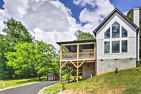 Modern Mtn Getaway 5 Miles to Downtown Asheville