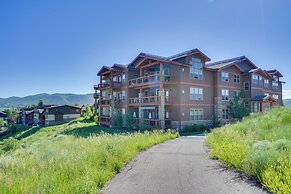 Mountain-view Condo ~ 9 Mi to Park City Skiing