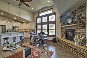 Mountain-view Condo ~ 9 Mi to Park City Skiing