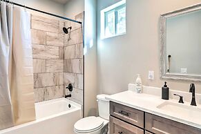 Flagstaff Getaway w/ Yard: 4 Mi to Downtown!