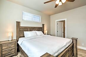 Flagstaff Getaway w/ Yard: 4 Mi to Downtown!