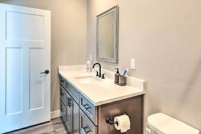 Flagstaff Getaway w/ Yard: 4 Mi to Downtown!