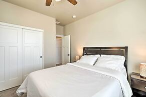Flagstaff Getaway w/ Yard: 4 Mi to Downtown!