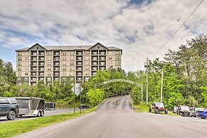 Downtown Pigeon Forge Condo w/ Pool Access!