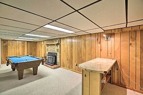 Bluefield Retreat w/ Pool Table: Near Parks!