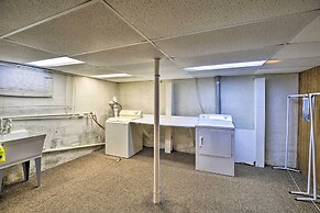 Bluefield Retreat w/ Pool Table: Near Parks!