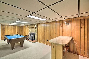 Bluefield Retreat w/ Pool Table: Near Parks!