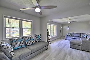 Bluefield Retreat w/ Pool Table: Near Parks!