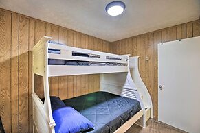 Bluefield Retreat w/ Pool Table: Near Parks!