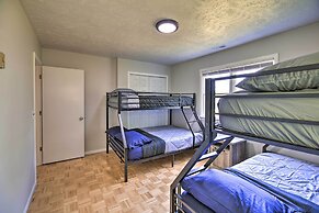 Bluefield Retreat w/ Pool Table: Near Parks!