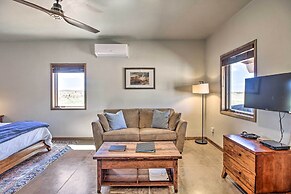 Cozy Elgin Casita w/ Gas Grill: Pets Welcome!