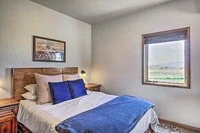 Cozy Elgin Casita w/ Gas Grill: Pets Welcome!
