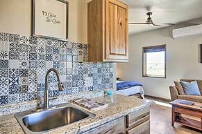Cozy Elgin Casita w/ Gas Grill: Pets Welcome!