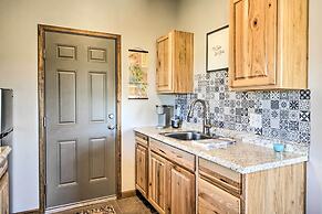 Cozy Elgin Casita w/ Gas Grill: Pets Welcome!